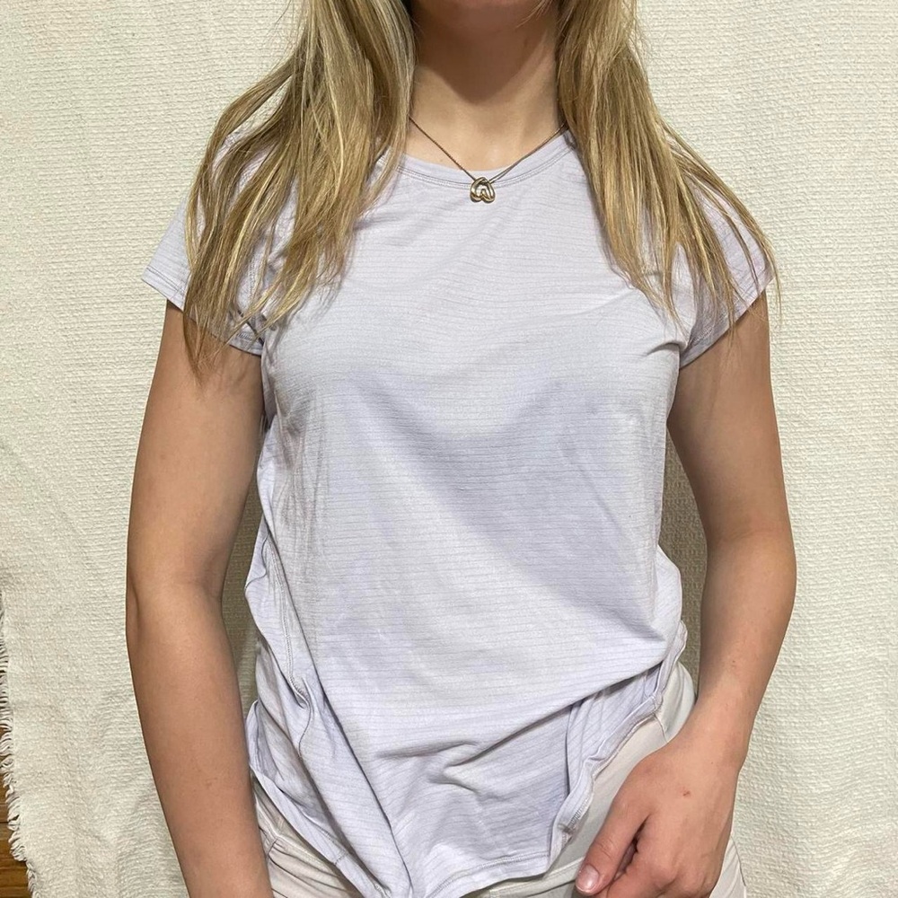 lululemon athletica Light Gray Short Sleeve Tee